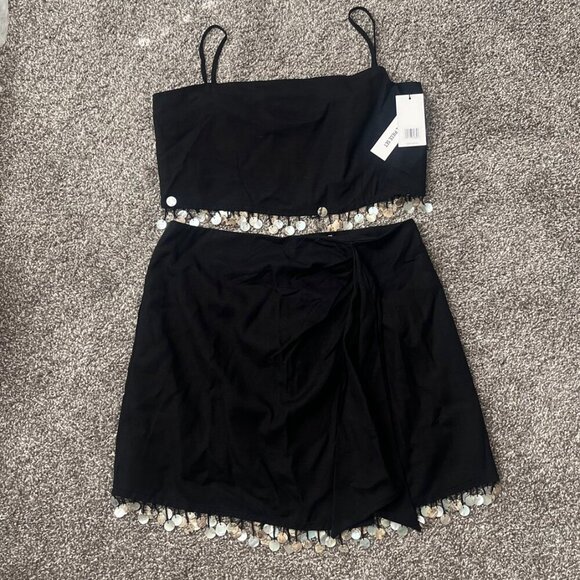NWT JASON WU Wrap Skirt and Top Crop Seashell Sequin Trim Black Set, 6 - Picture 8 of 10